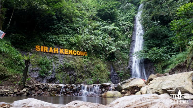 Wisata Air Terjun Sirah Kencong di Blitar