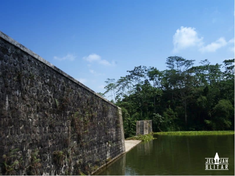 Bangunan Bendungan Ngusri