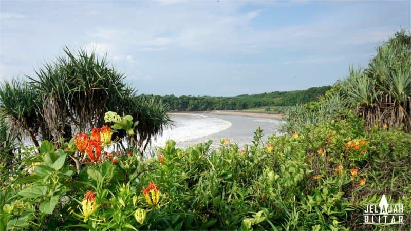 Pantai Serit dari Atas