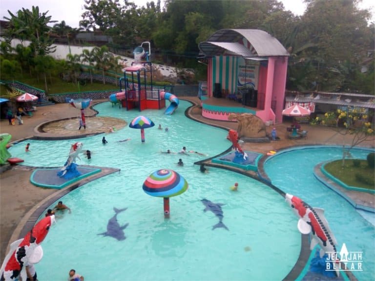 Kolam renang Anak di Sumber Udel Water Park