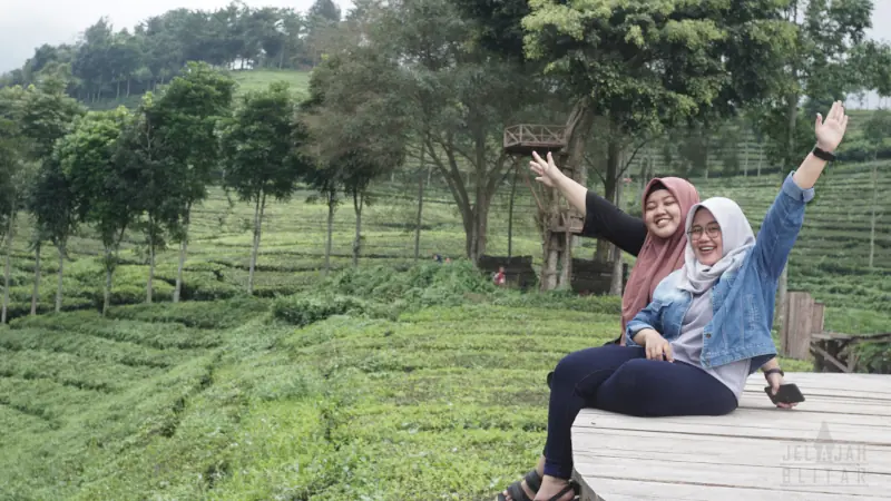 Spot foto Gitar Raksasa di Sirah Kencong Blitar